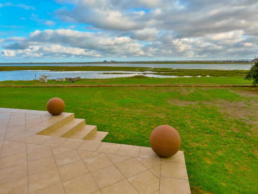 5 Bedroom Property for Sale in Amsterdamhoek Eastern Cape